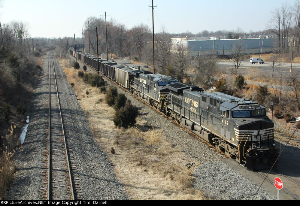 NS 4159 on H17 RBMN coal train